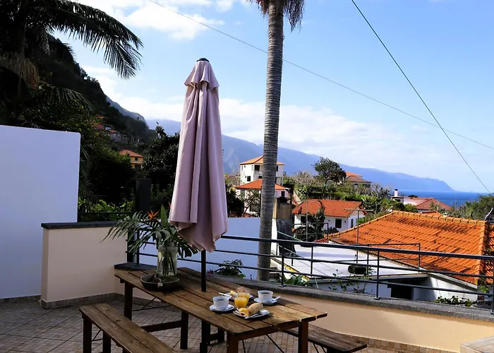 Casa Tio Albino I, By Op 蓬塔德尔加达